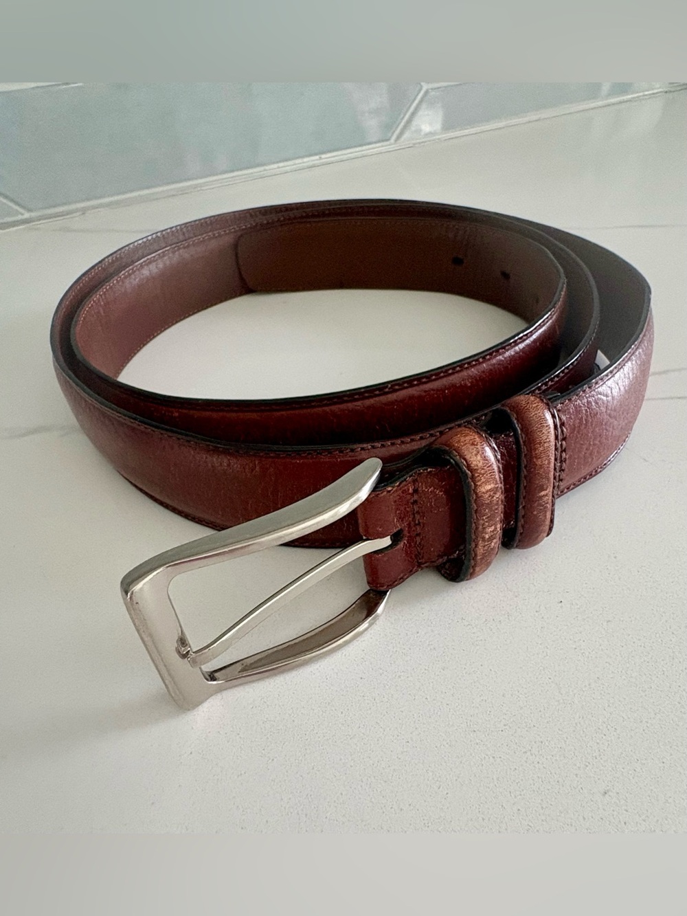 Roundtree & Yorke Brown Leather Dress Belt Men’s Size48 Big & Tall Feather Edge
